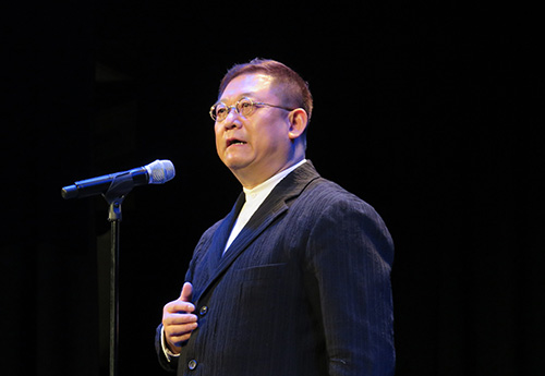 李立宏《想北平》牽動海外華裔的思鄉(xiāng)之情。(美國《僑報》/蕭蕓