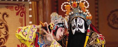 中國僑網(wǎng)京劇《霸王別姬》將在大都會博物館演出。(美國《世界日報》)