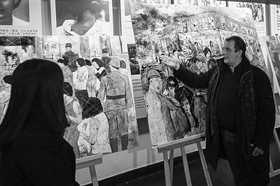 中國僑網帕赫展示作品。實習生 陳儼 新華報業(yè)視覺中心記者 萬程鵬 攝