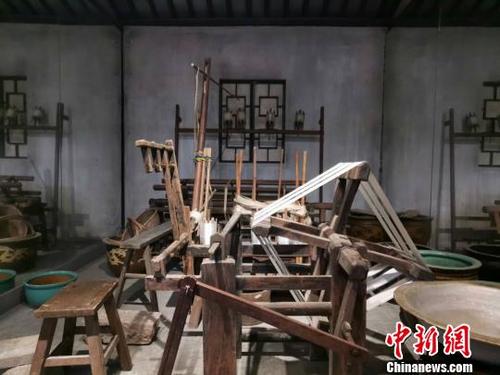 中國(guó)僑網(wǎng)老式繅絲車 施紫楠 攝
